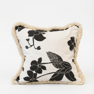 Decorative Pillow Blaxck and Off white color